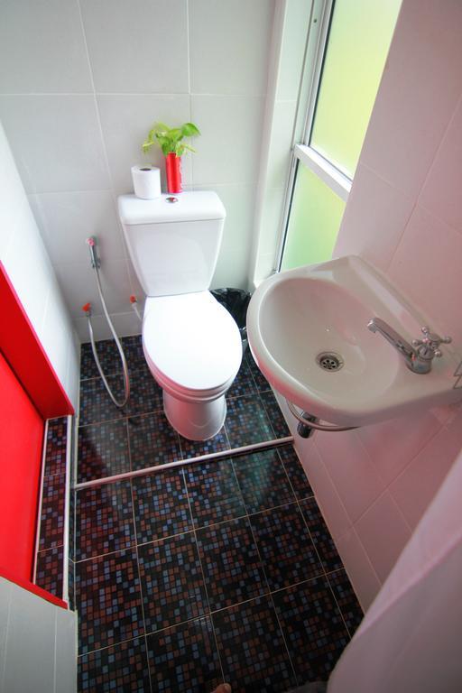 Wh Hostel Бангкок Экстерьер фото