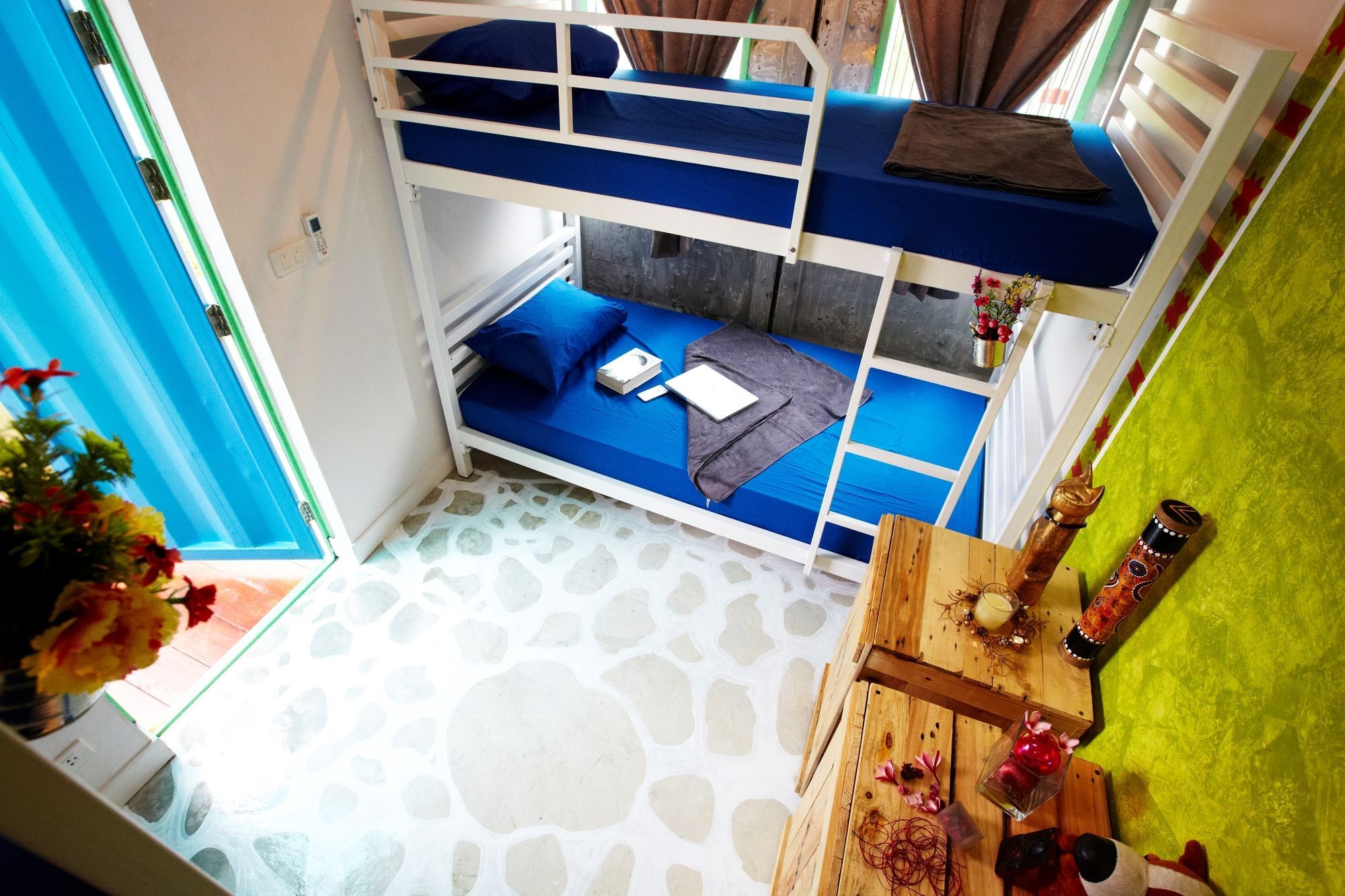 Wh Hostel Бангкок Экстерьер фото